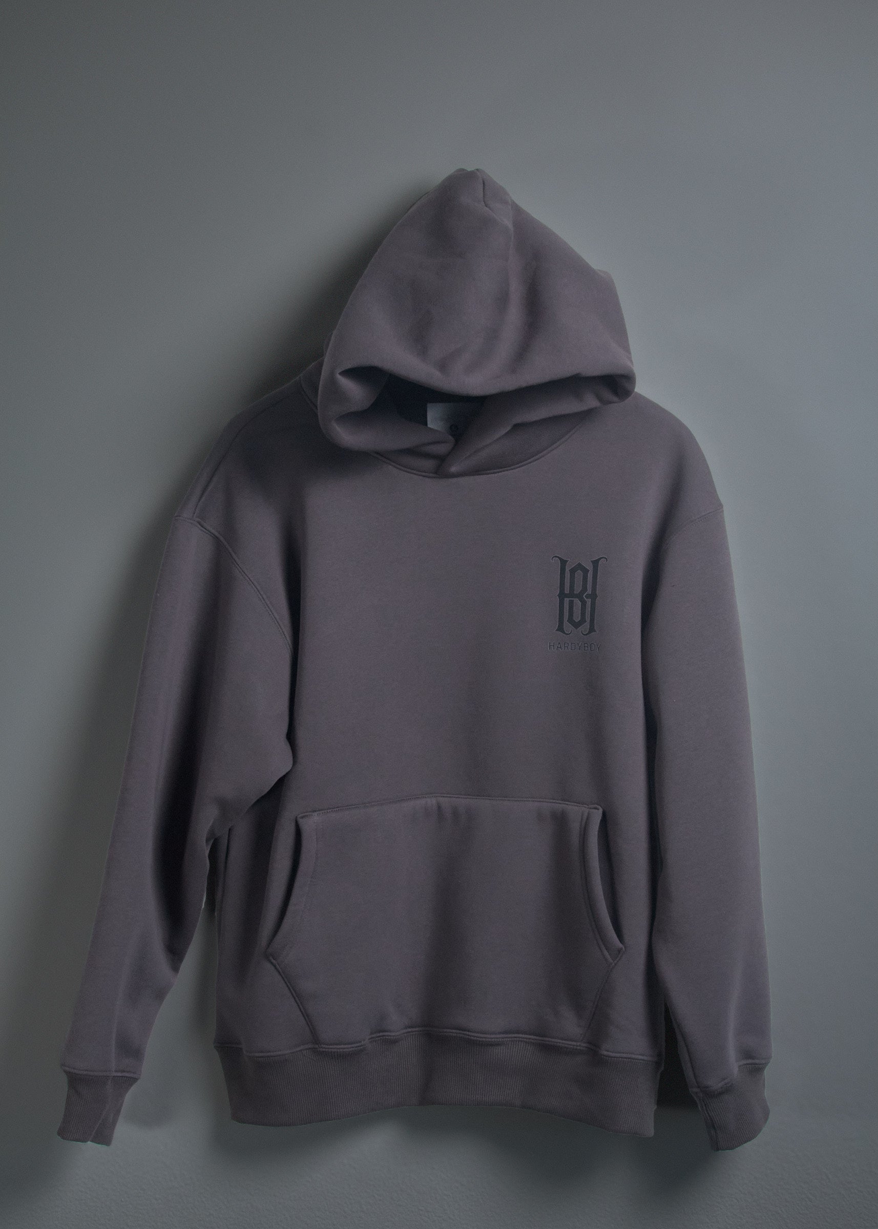 Carbon grey hoodie with Hardyboy monologo on left chest (front)
